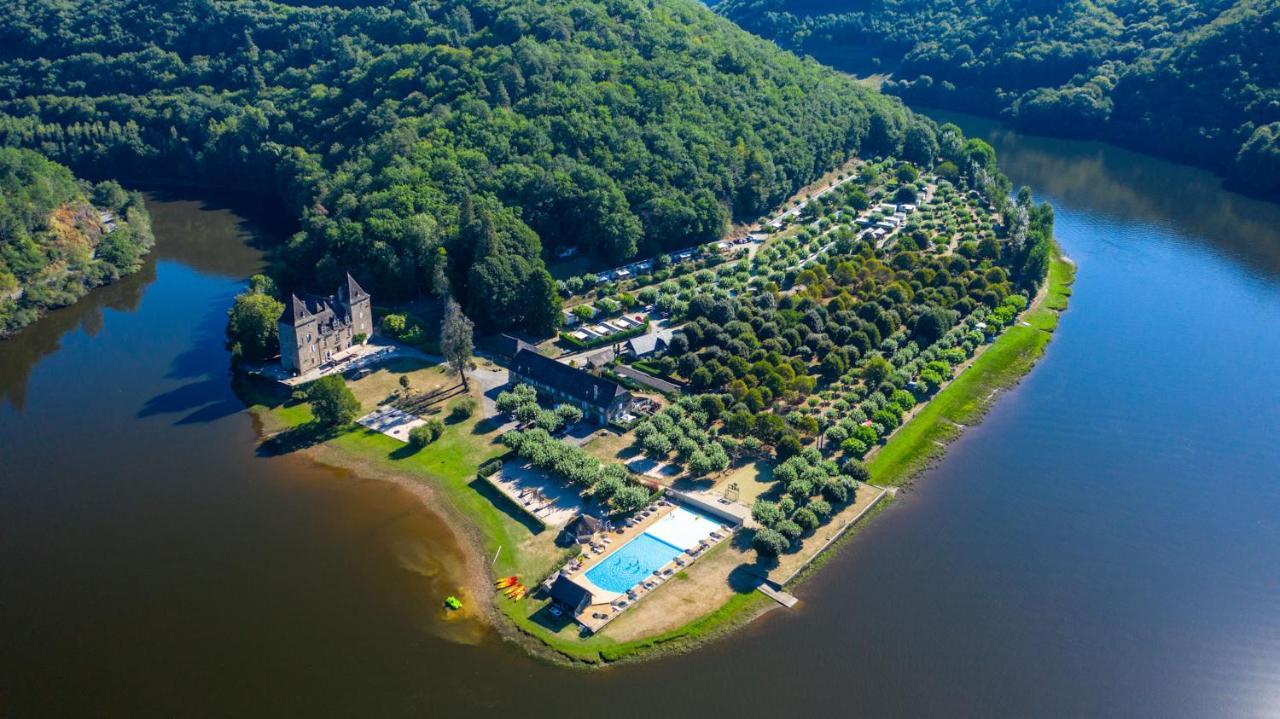 Camping Le Chateau Du Gibanel Saint-Martial-Entraygues Eksteriør bilde