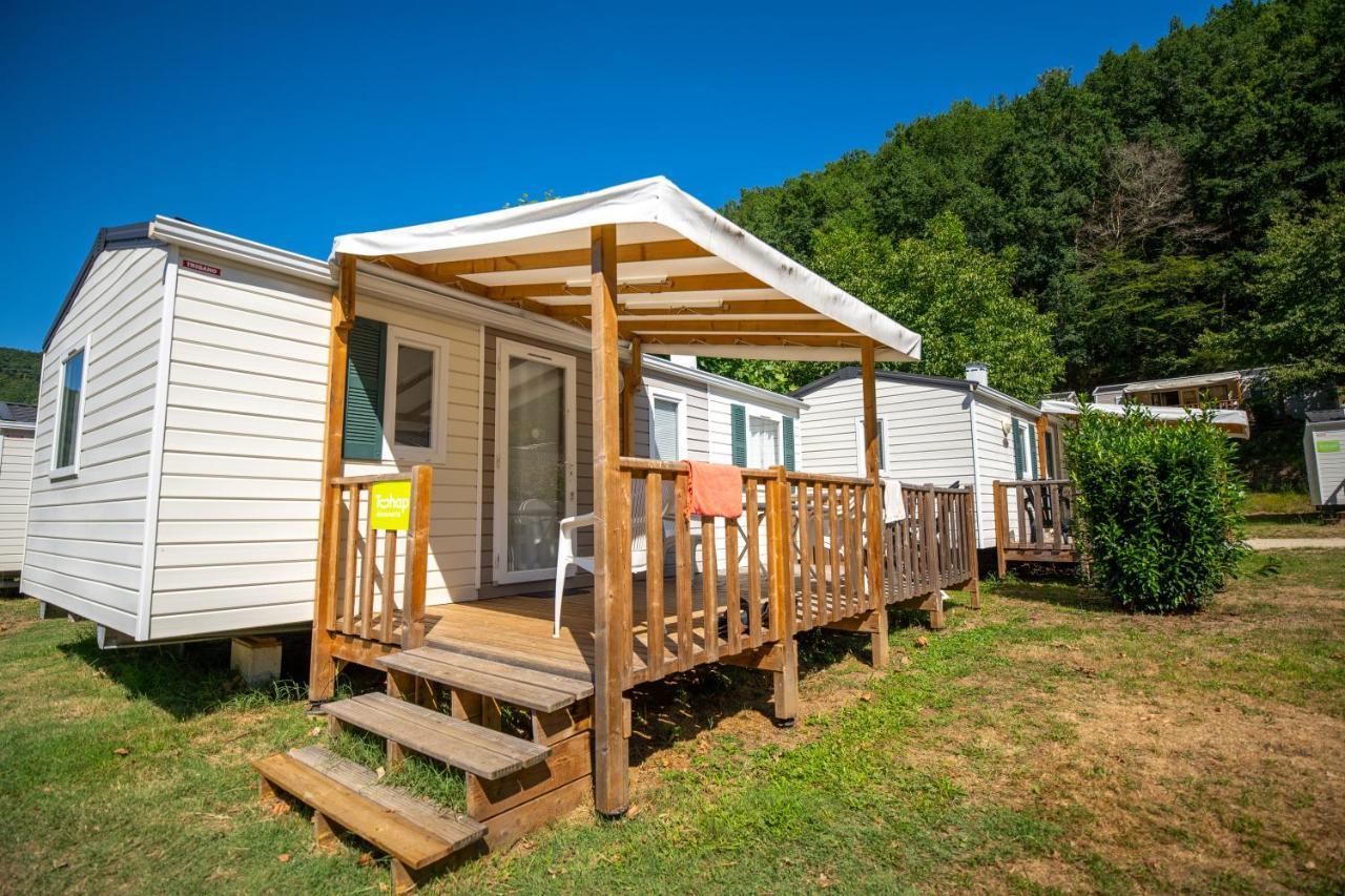 Camping Le Chateau Du Gibanel Saint-Martial-Entraygues Eksteriør bilde
