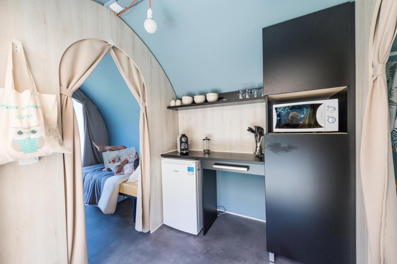 Camping Le Chateau Du Gibanel Saint-Martial-Entraygues Eksteriør bilde