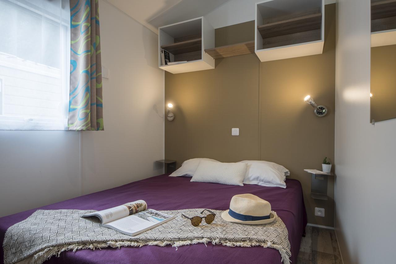 Camping Le Chateau Du Gibanel Saint-Martial-Entraygues Eksteriør bilde